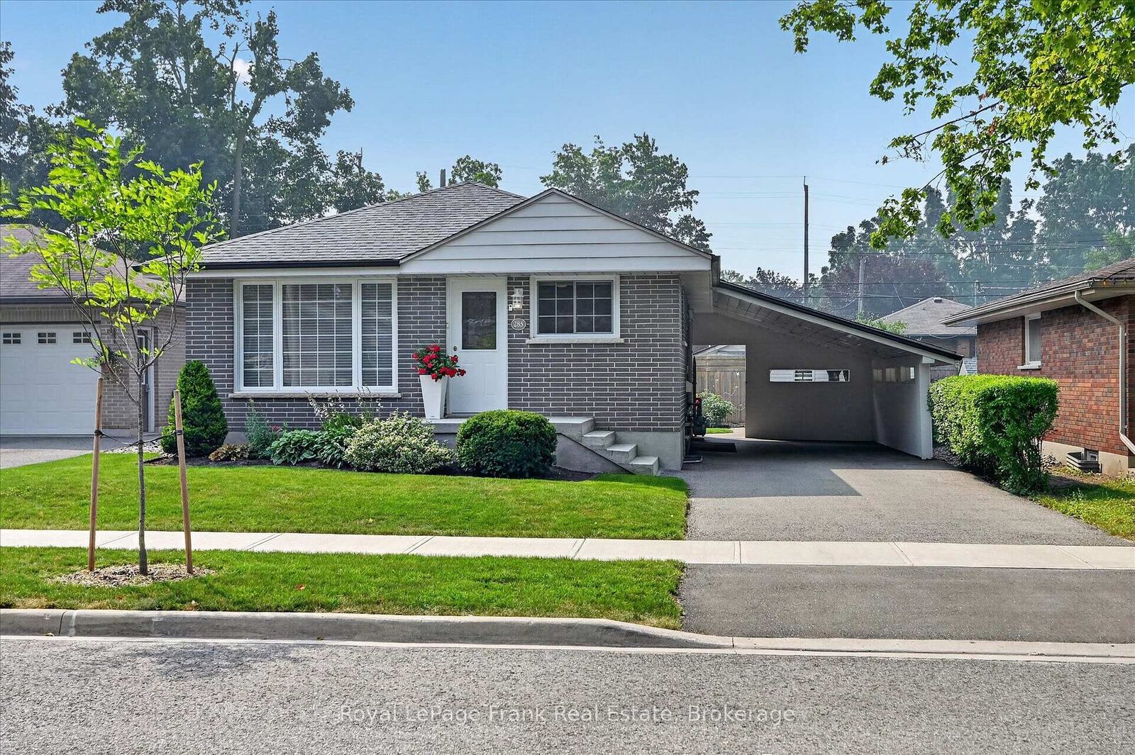 Property Photo: 285 St Annes Crescent ON K9H 5J3