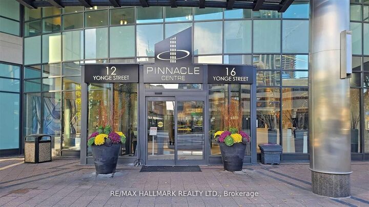 Property Photo: 16 Yonge Street 3803 ON M5E 2A1