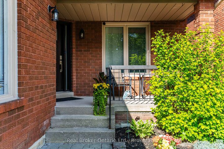 Property Photo: 94 Golden Meadow Road ON L4N 7G4