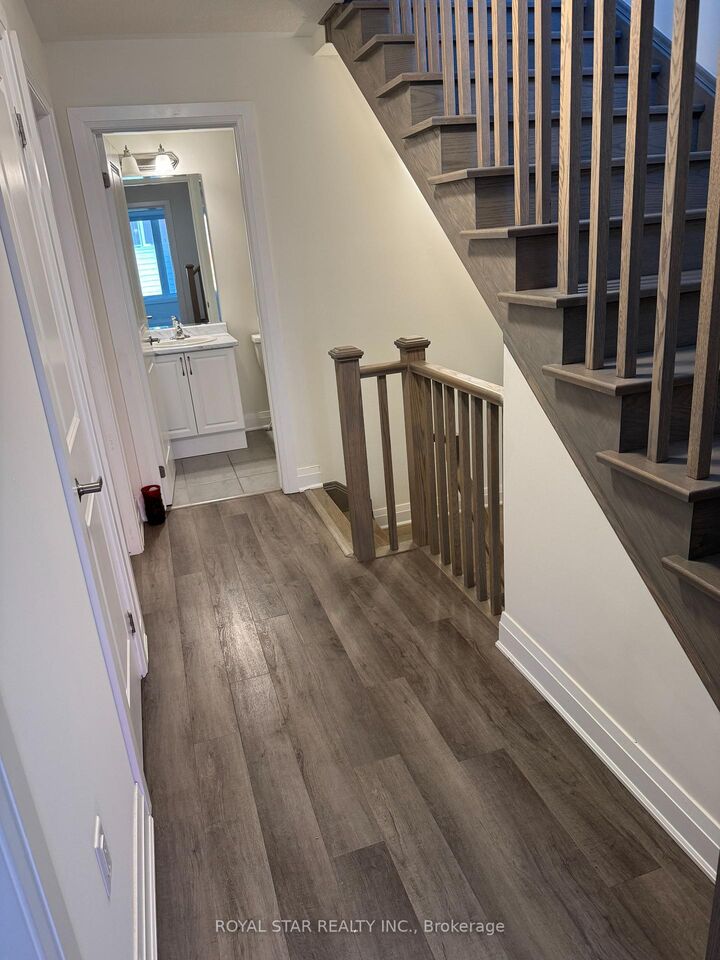 Property Photo: 1034 Reflection Place 506 ON L1X 0L1