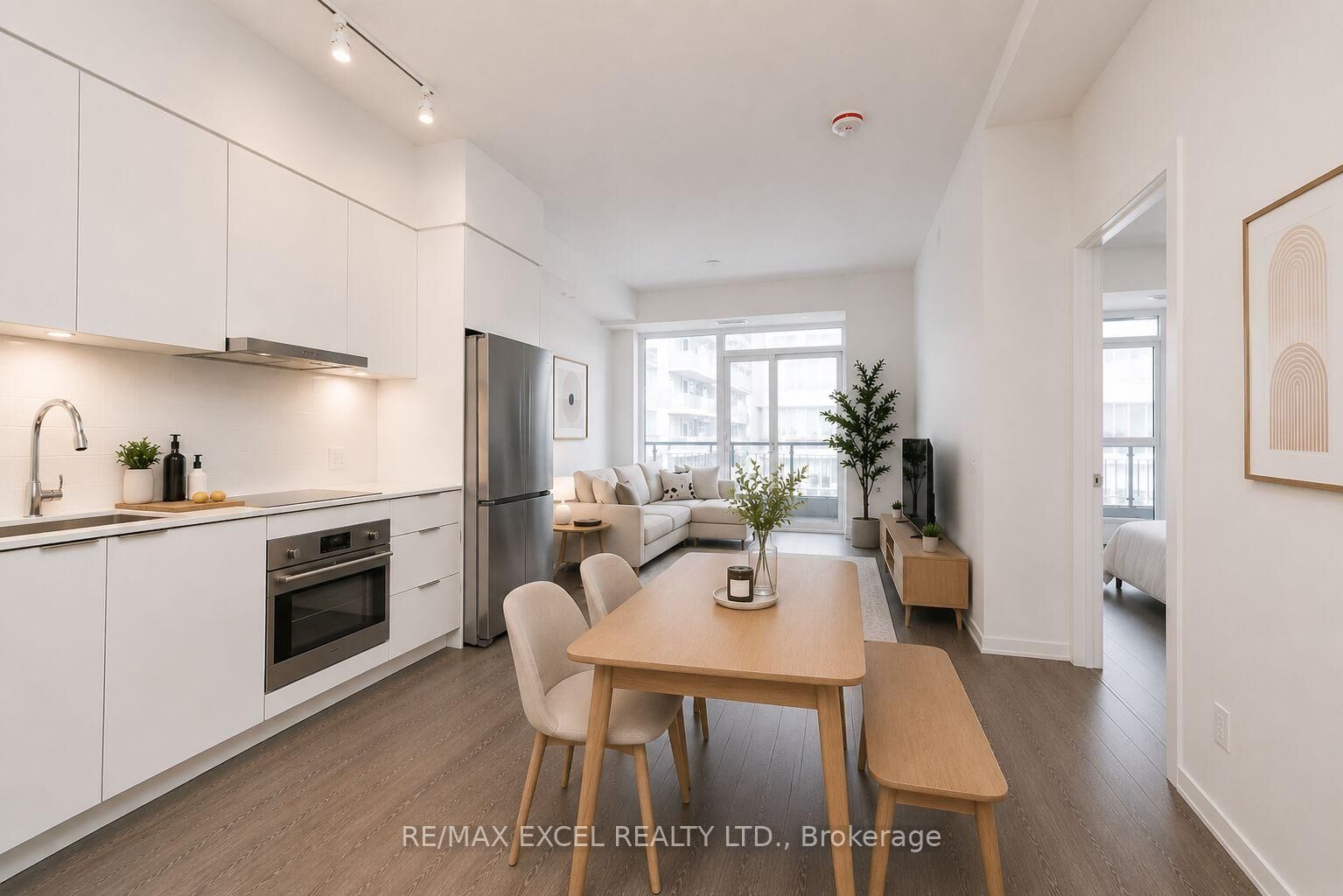Property Photo: 7 Golden Lion Heights N624 ON M2M 4E7