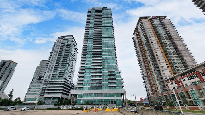 Property Photo: 50 Town Centre Court 3011 ON M1P 4Y7