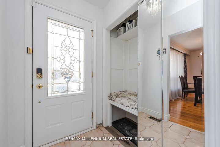 Property Photo: 13 Cumberland Drive ON L6V 1W5