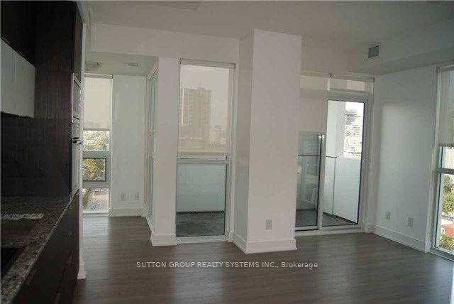 Property Photo: 318 Richmond Street W 1103 ON M5V 0B4