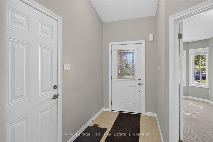 Property Photo: 60 Village Crescent 49 ON K9J 0A9