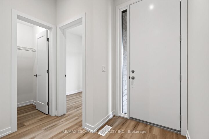 Property Photo: 88 Valley Trail Place ON L8B 2A2