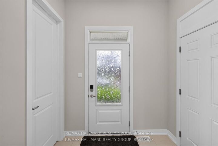 Property Photo: 627 Alopex Row ON K0A 2Z0