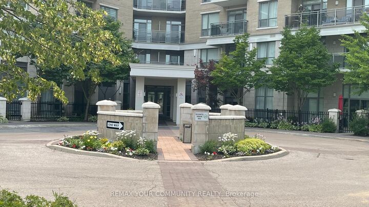 Property Photo:  111 Civic Square Gate 222  ON L4G 0S6 