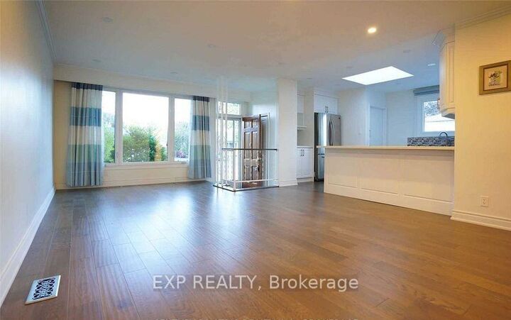 Property Photo:  218 Ashlar Road  ON L4C 2W6 