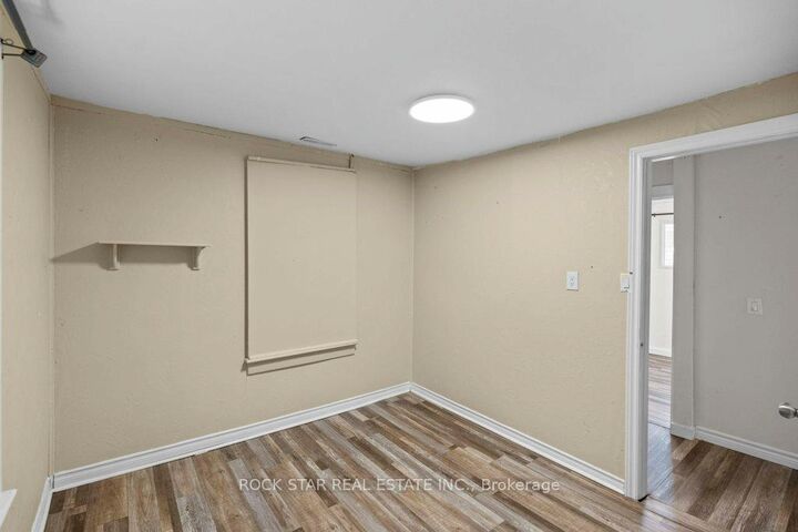 Property Photo: 69 Teal Avenue ON L8E 3B3