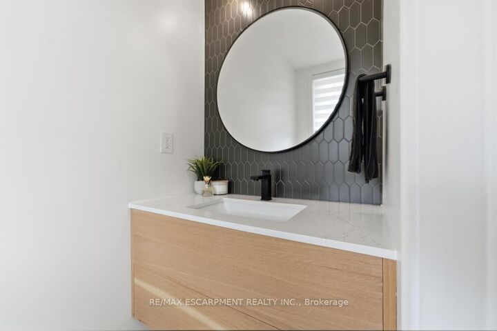 Property Photo: 10 Cooke Avenue ON N3T 0S2