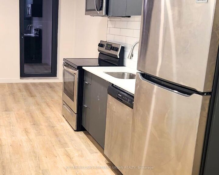 Property Photo: 325 University Avenue W 417 ON K9A 3S9