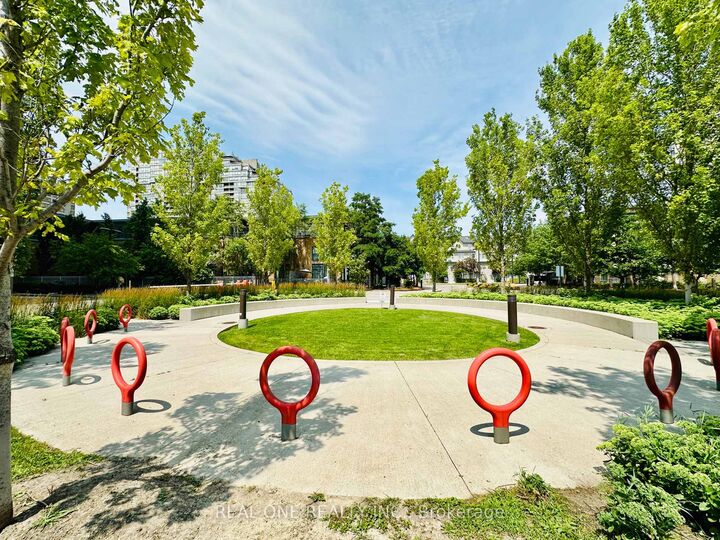 Property Photo:  185 Bonis Avenue 1506  ON M1T 0A4 