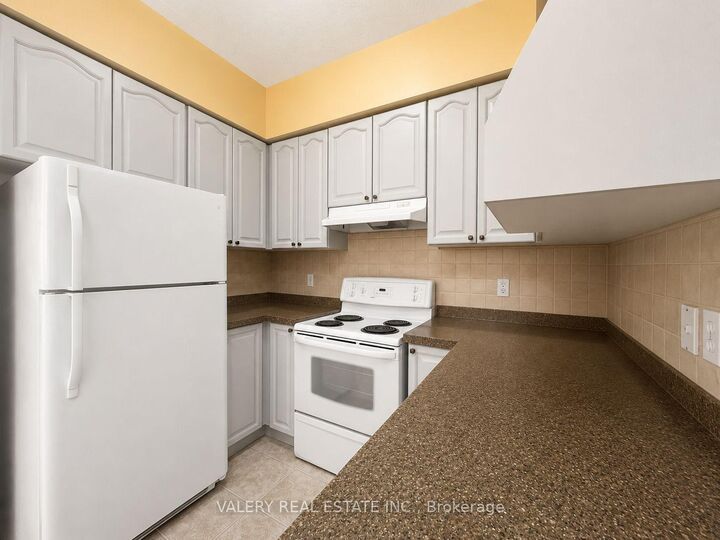 Property Photo:  555 Grasslands Court  ON N2V 2R5 
