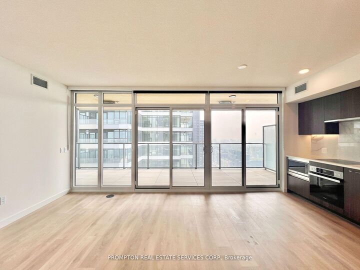 1 Concord Cityplace Way 4210 — photo 1