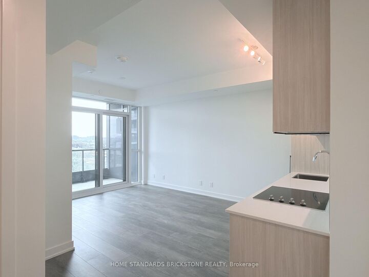 Property Photo: 20 Deans Drive 702 ON M1L 0J7