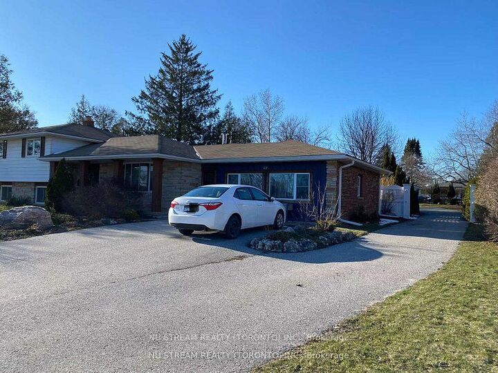 Property Photo: 552 Big Bay Point Road ON L4N 3Z5