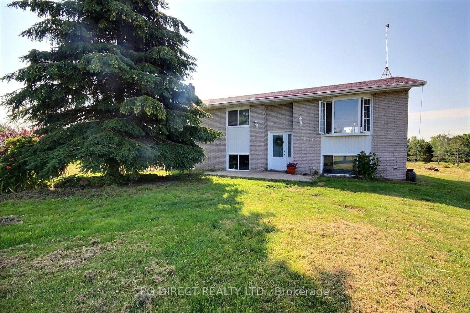 Property Photo:  1065 County Rd 19 N/A  ON K0K 1T0 