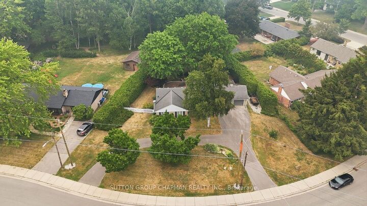 Property Photo: 763 Oban Crescent ON N6H 2V8
