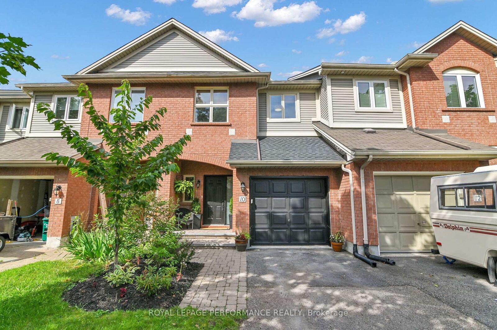 Property Photo: 10 Rhapsody Lane ON K1V 1B1