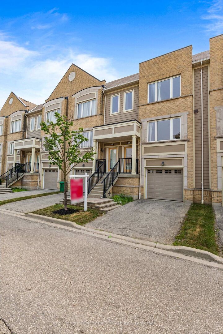 Property Photo: 3050 Erin Centre Boulevard 55 ON L5M 0P5