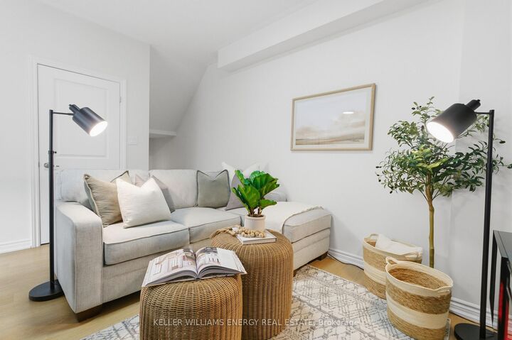 Property Photo: 475 Beresford Path 7 ON L1H 0B2
