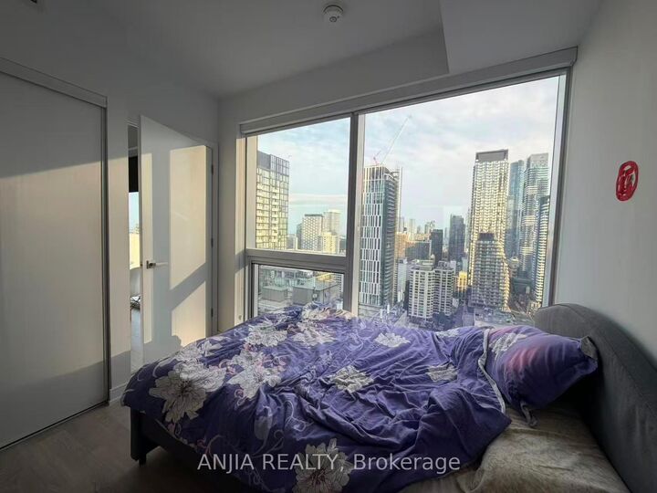 Property Photo: 3 Gloucester Street 2907 ON M4Y 0C6