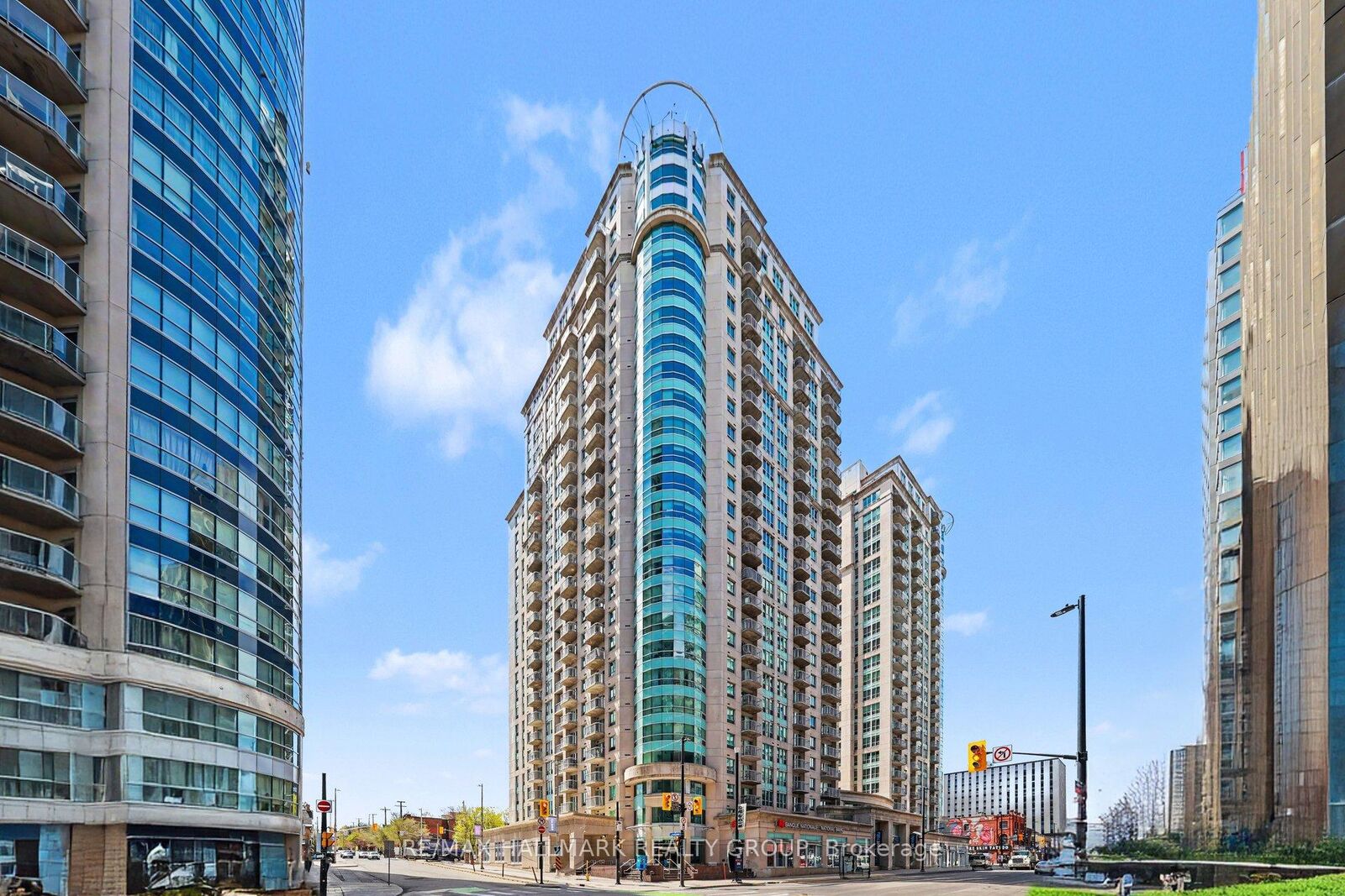 Property Photo: 234 Rideau Street 1304A ON K1N 0A9
