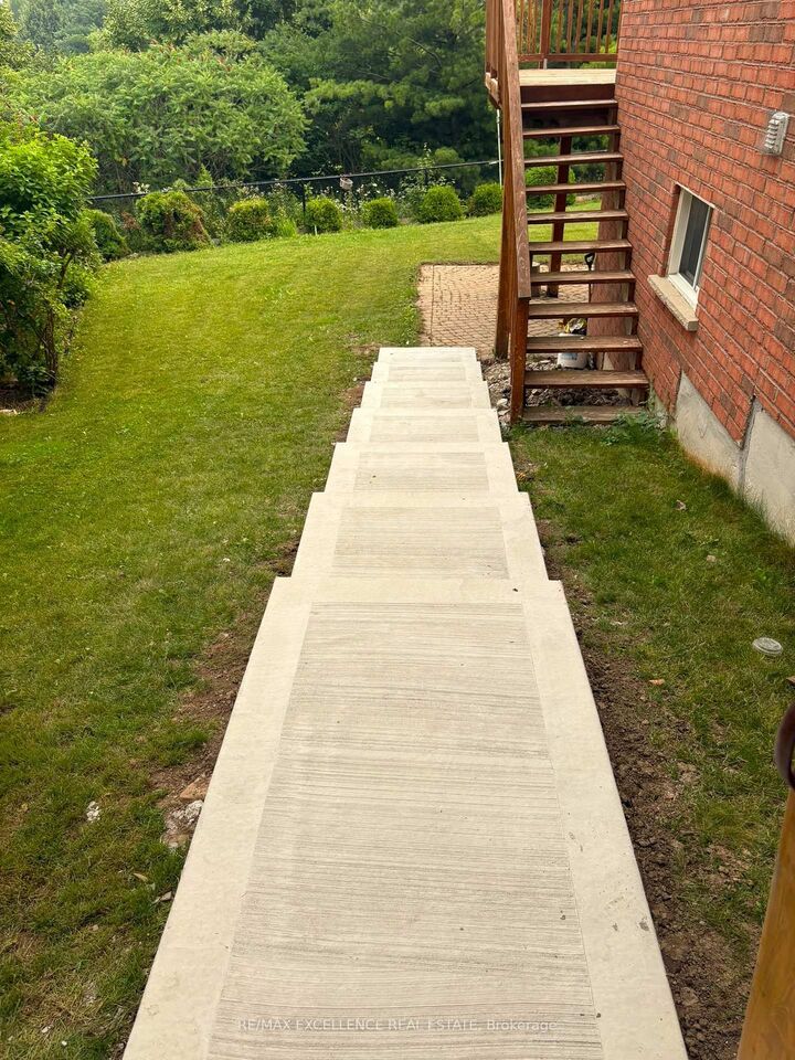 Property Photo:  38 Dells Crescent Basement  ON L7A 2K4 