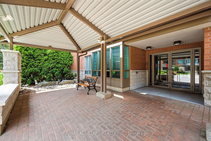 Property Photo:  50 The Boardwalk Way 303  ON L6E 1B6 