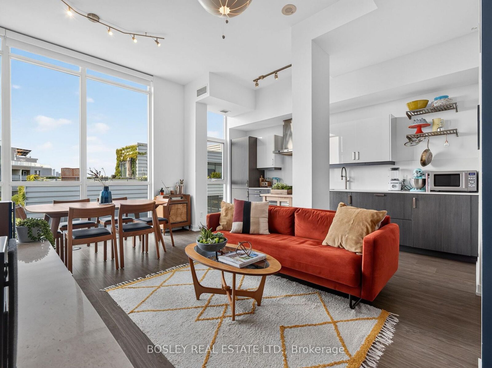 Property Photo: 36 Howard Park Avenue 801 ON M6R 0A5