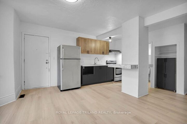 Property Photo: 21 Jessie Street 2 ON N5P 1P7