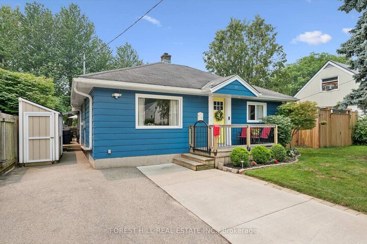 Property Photo: 22 Sleeman Avenue ON N1H 6E9