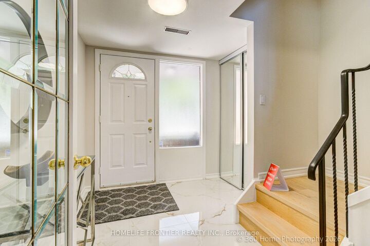Property Photo: 92 Poplar Crescent W ON L4G 3L3