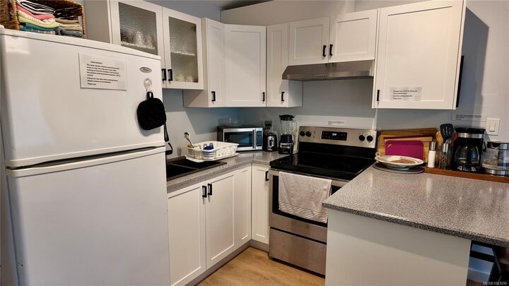 Property Photo: 4021 John's Rd BC V9L 6S7