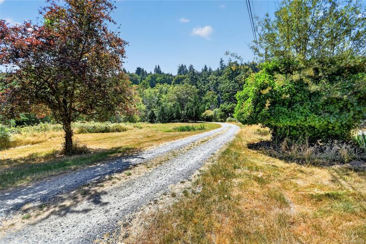 Property Photo: 1597 Starbuck Lane BC V0R 1X5