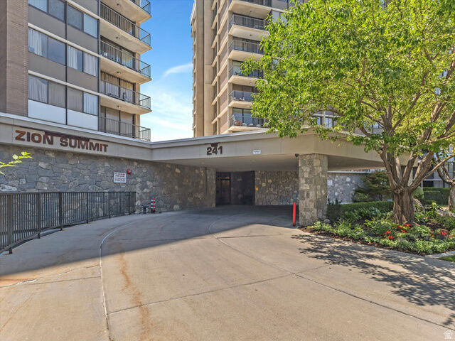 Property Photo: 241 N Vine St W 206E UT 84103