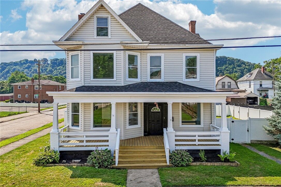 Property Photo:  544 E 2nd Ave  PA 15084 