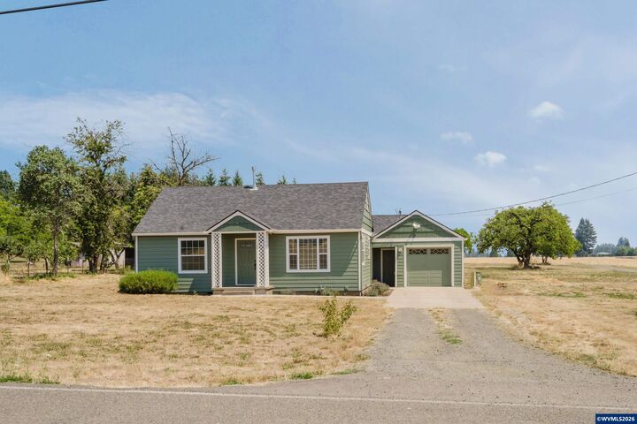 Property Photo:  160 N Fir Villa Rd  OR 97338 