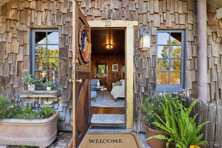 Property Photo: 10 Canyon Avenue CA 94924