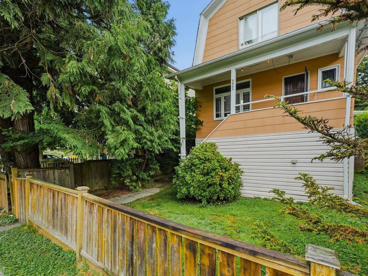 Property Photo: 3606 Carolina Street BC V5V 4B4