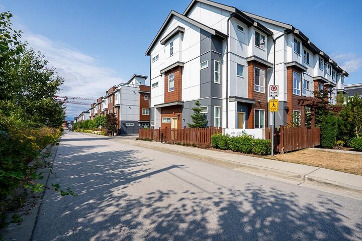 Property Photo: 20155 84 Avenue 16 BC V2Y 3R3
