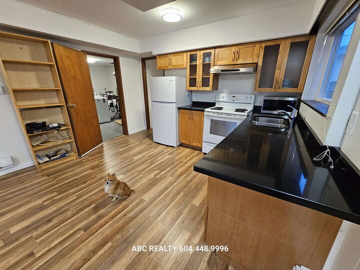 Property Photo:  3xxx Parker Street 2bed Suite  BC V5K 2V7 