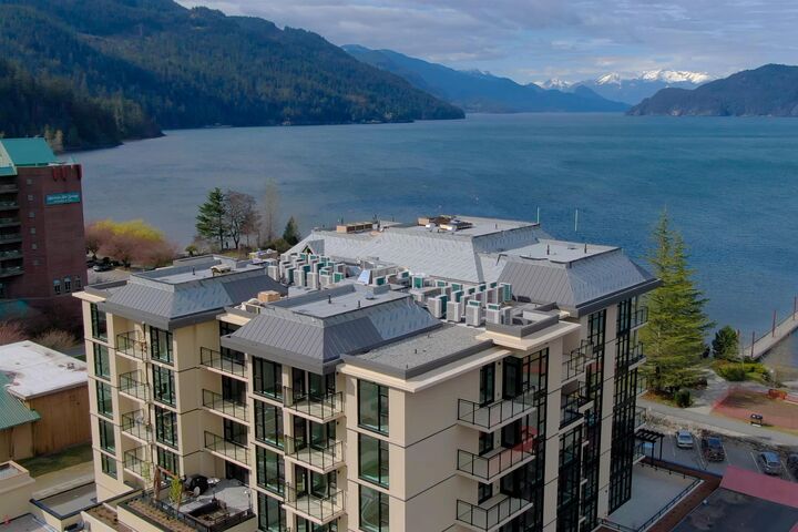 Property Photo: 120 Esplanade Avenue 510 BC V0M 1K0