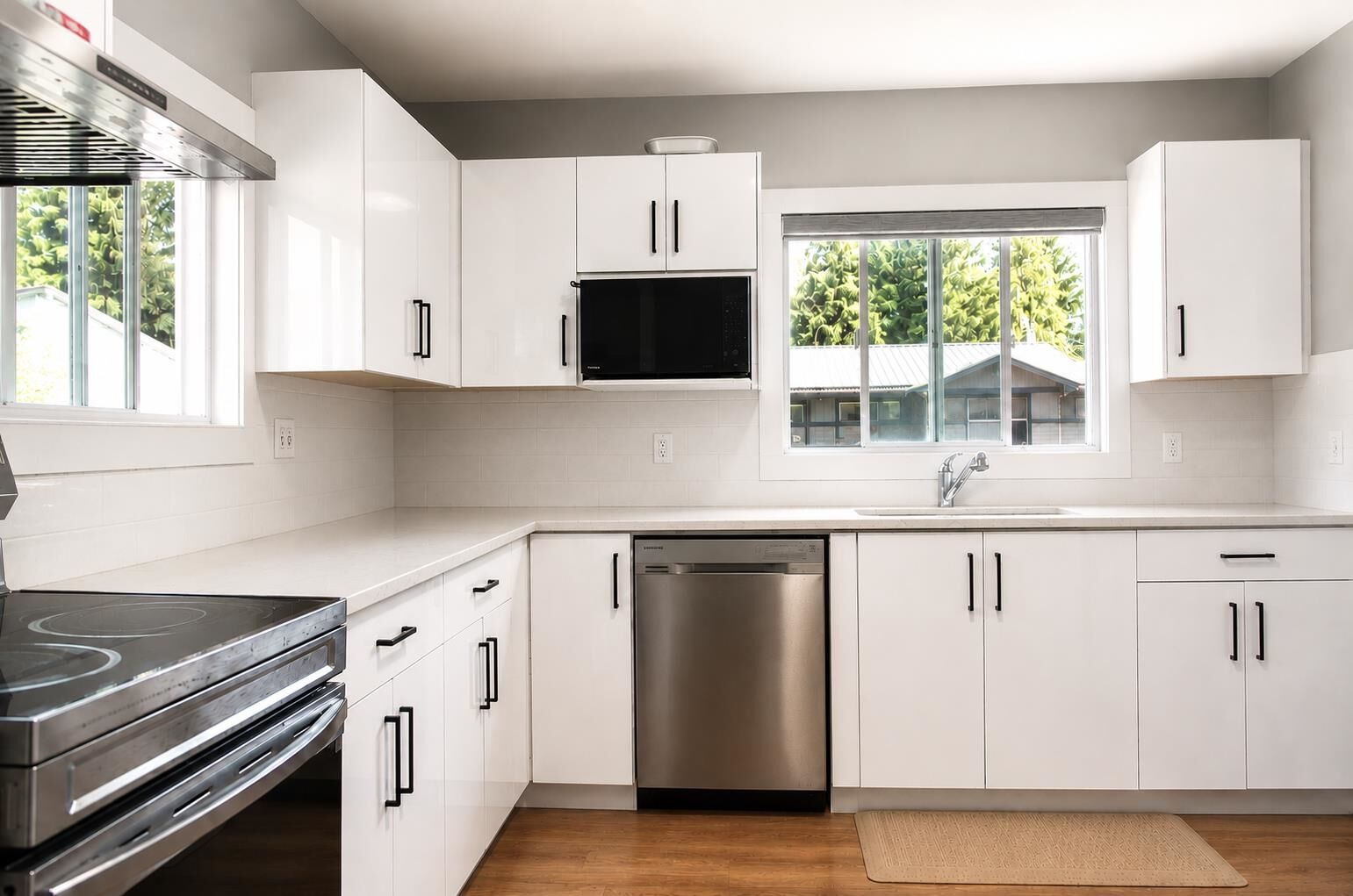 Property Photo: 32549 Beaver Drive BC V2V 5R3
