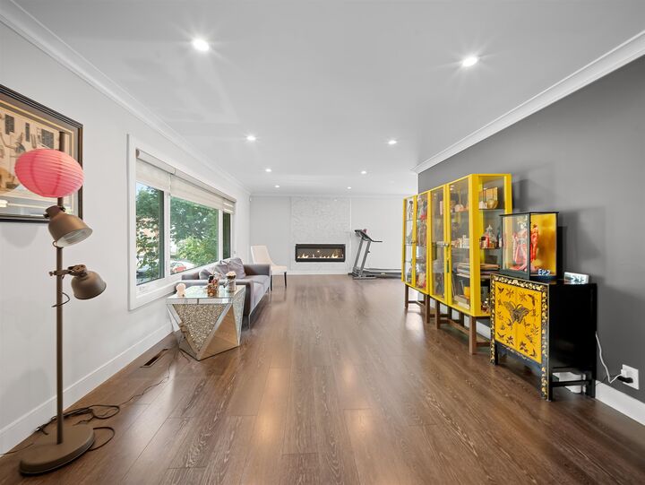 Property Photo: 336 Walker Street BC V3K 4C8