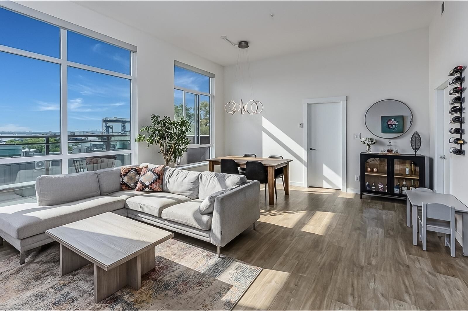 Property Photo: 615 E 3rd Street 403 BC V7L 0G3