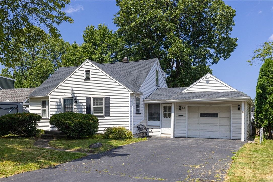 Property Photo: 262 Bancroft Drive NY 14616
