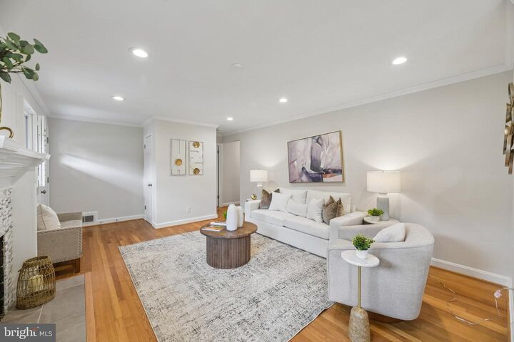 Property Photo:  1111 Archer Court  VA 22312 