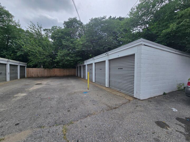 Property Photo:  820 E 22nd Street  DE 19802 